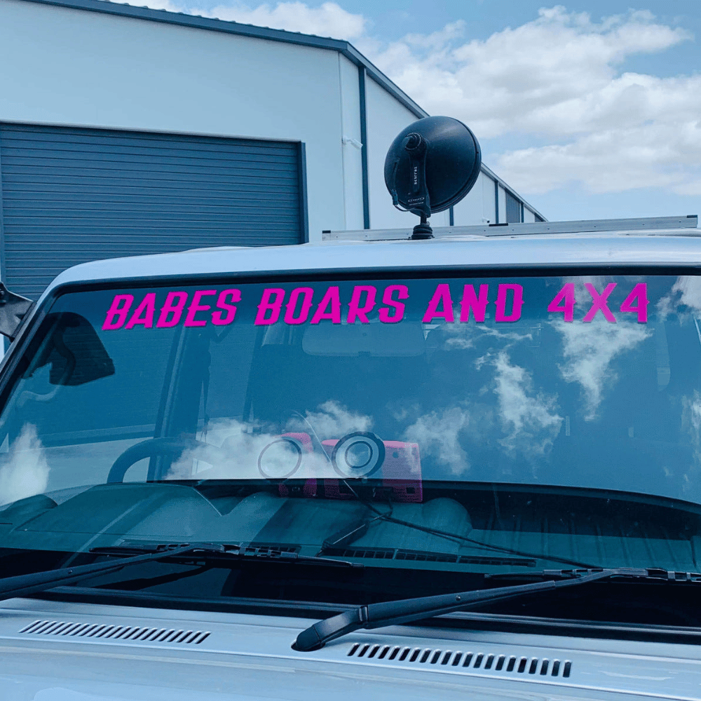 BABES BOARS & 4X4 WINDSCREEN STICKER