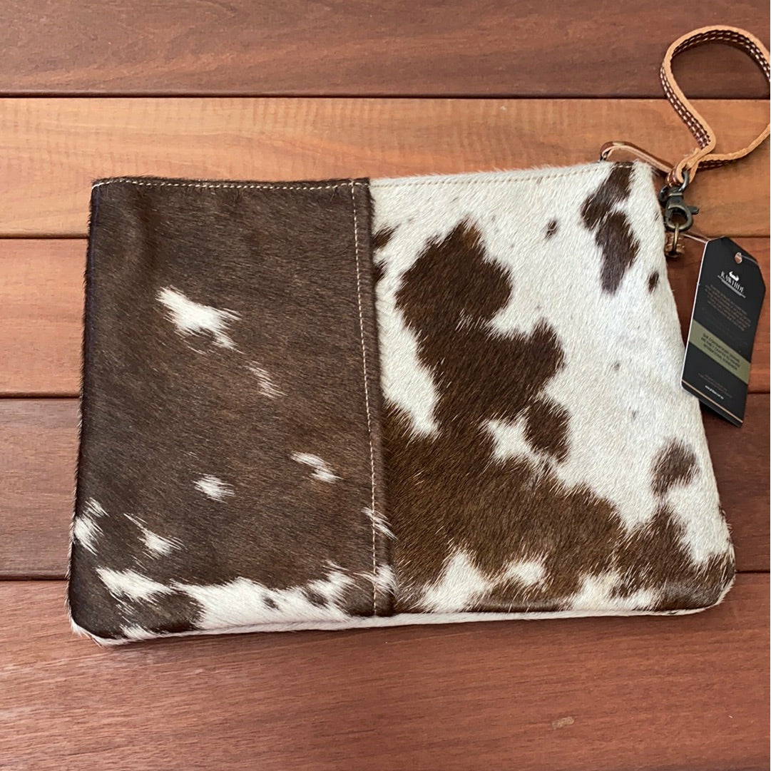 EVERYDAY COWHIDE ZIP CLUTCH BAG